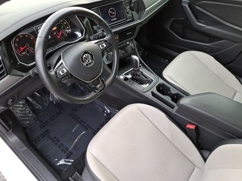 Used 2019 Volkswagen Jetta R-Line image 15
