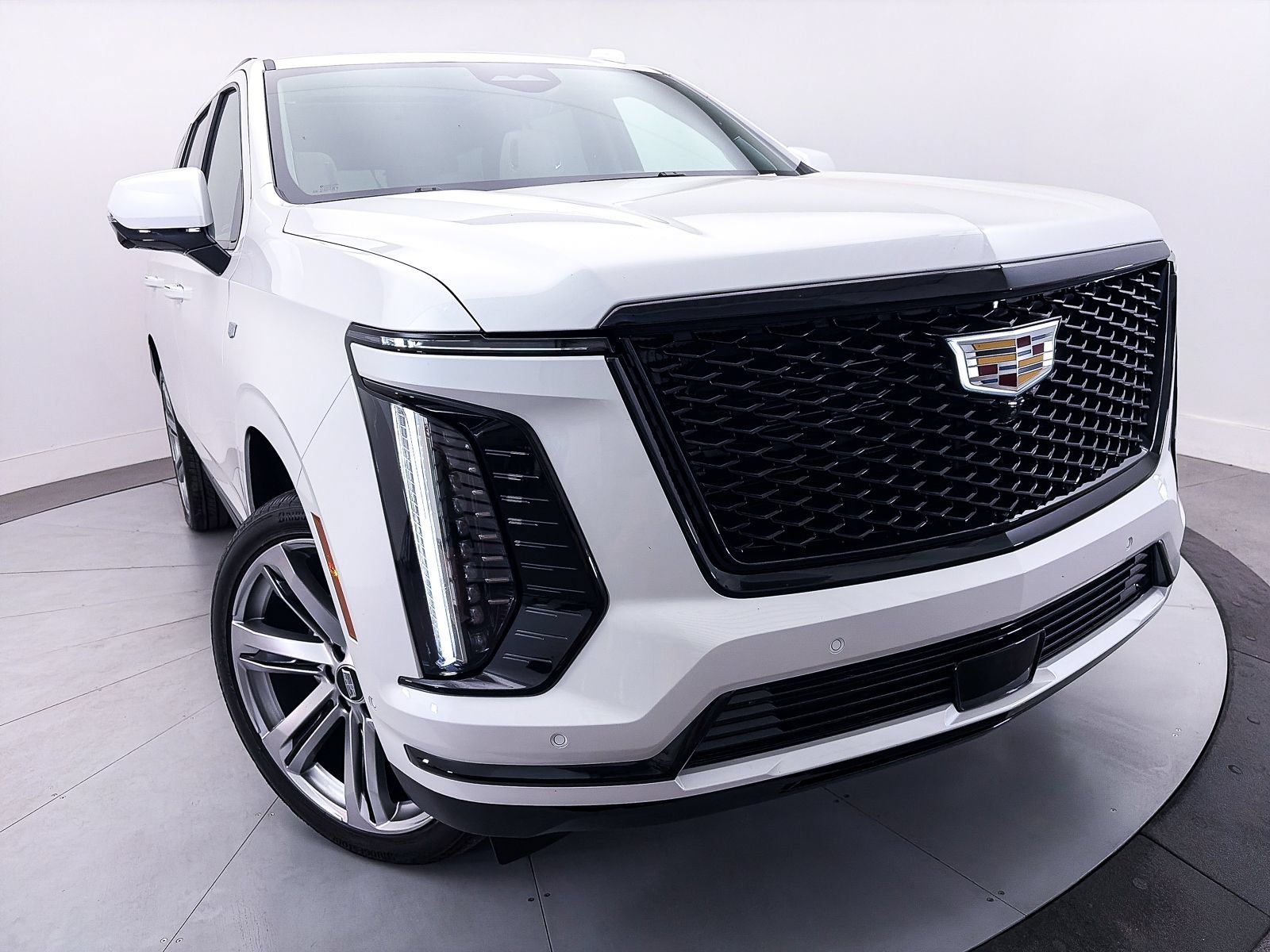 Used 2025 Cadillac Escalade Sport Platinum AWD/4WD image 3