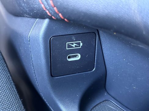 Certified 2025 Honda HR-V Sport image 34