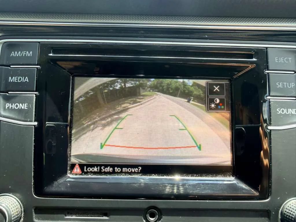 Used 2016 Volkswagen Passat 1.8T S FWD image 18