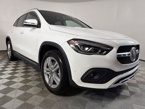 Used 2021 Mercedes-Benz GLA 250 4MATIC image 1