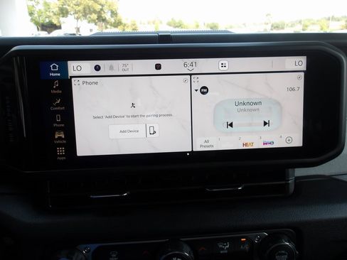 New 2025 Jeep Gladiator Willys image 15