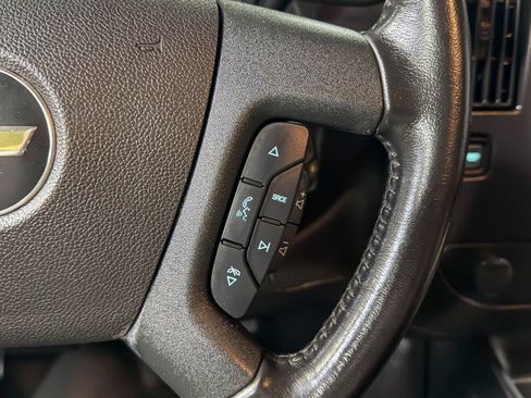 Used 2022 Chevrolet Express 2500 w/ Driver Convenience Package image 25