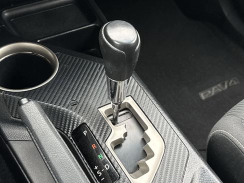 Used 2014 Toyota RAV4 XLE image 20