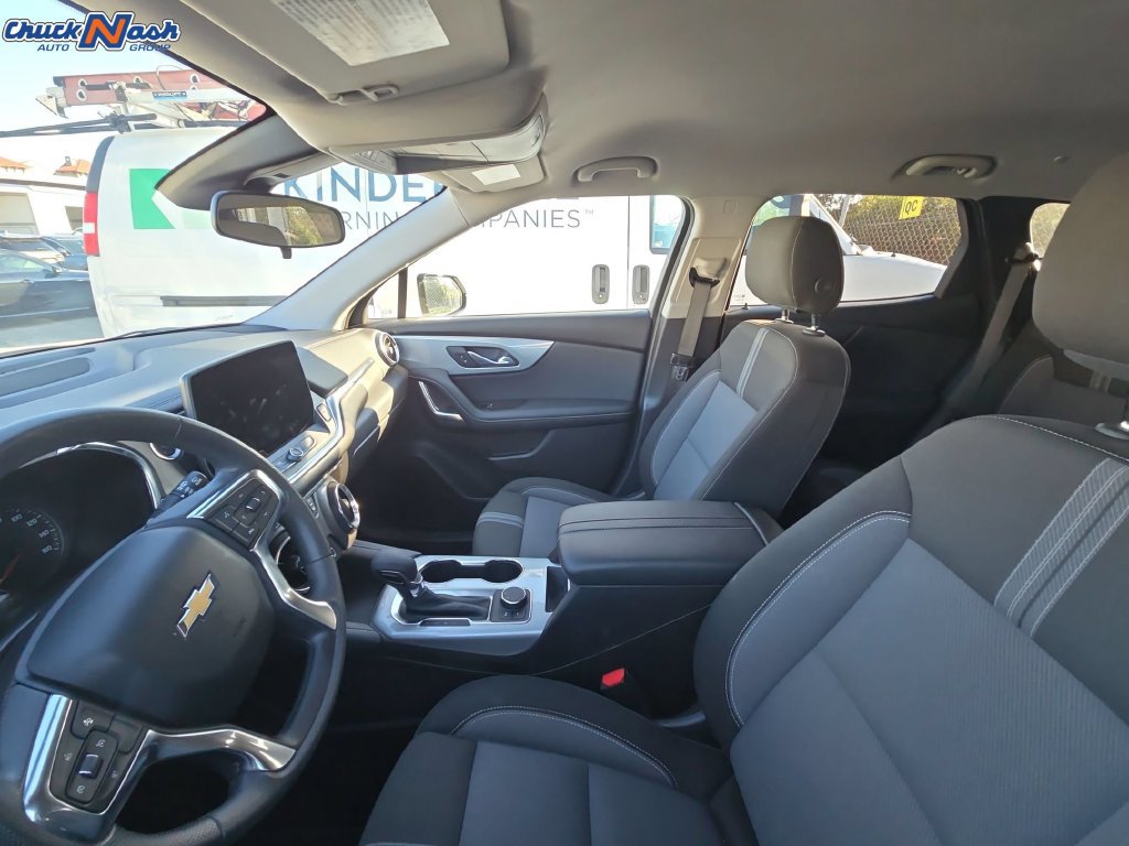 Certified 2026 Chevrolet Blazer LT FWD image 8