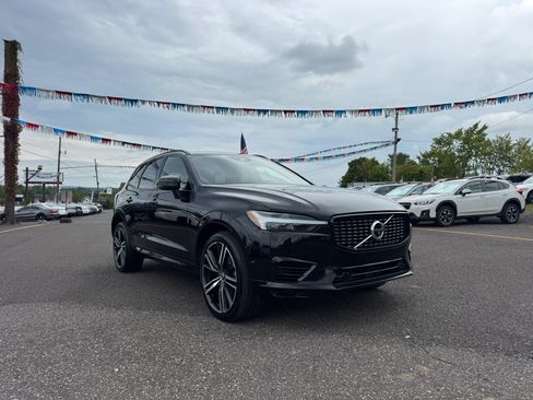 Used 2021 Volvo XC60 T8 R-Design w/ Advanced Package AWD/4WD image 7