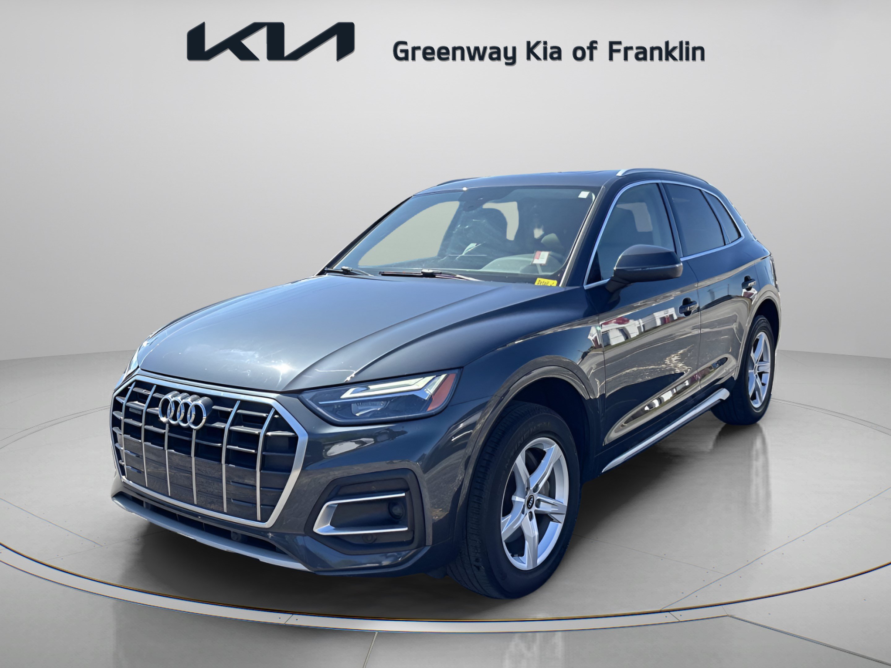Used 2021 Audi Q5 2.0T Premium w/ Convenience Package AWD/4WD image 3