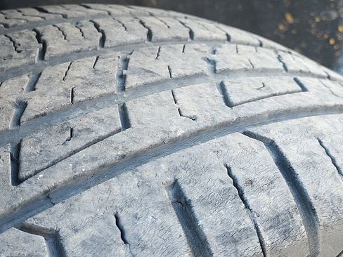 Used 2021 Kia Sedona LX image 11