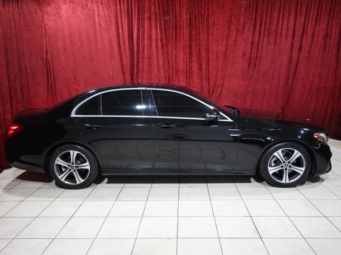 Used 2018 Mercedes-Benz E 300 image 8