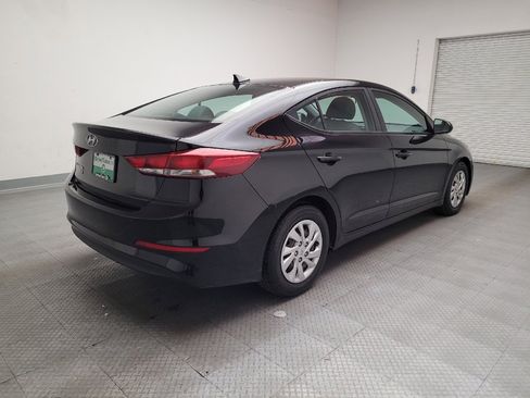 Used 2017 Hyundai Elantra SE image 9