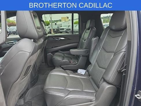 Used 2019 Cadillac Escalade ESV Platinum AWD/4WD image 11