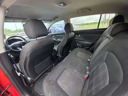 Used 2013 Kia Sportage LX FWD image 4