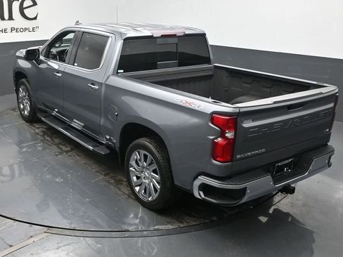 Used 2021 Chevrolet Silverado 1500 LTZ w/ LTZ Convenience Package II image 40