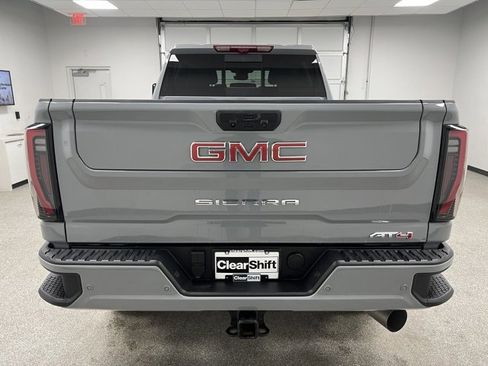 Used 2025 GMC Sierra 3500 AT4 w/ AT4 Premium Plus Package image 10