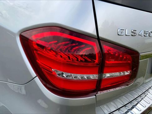 Used 2017 Mercedes-Benz GLS 450 4MATIC image 28