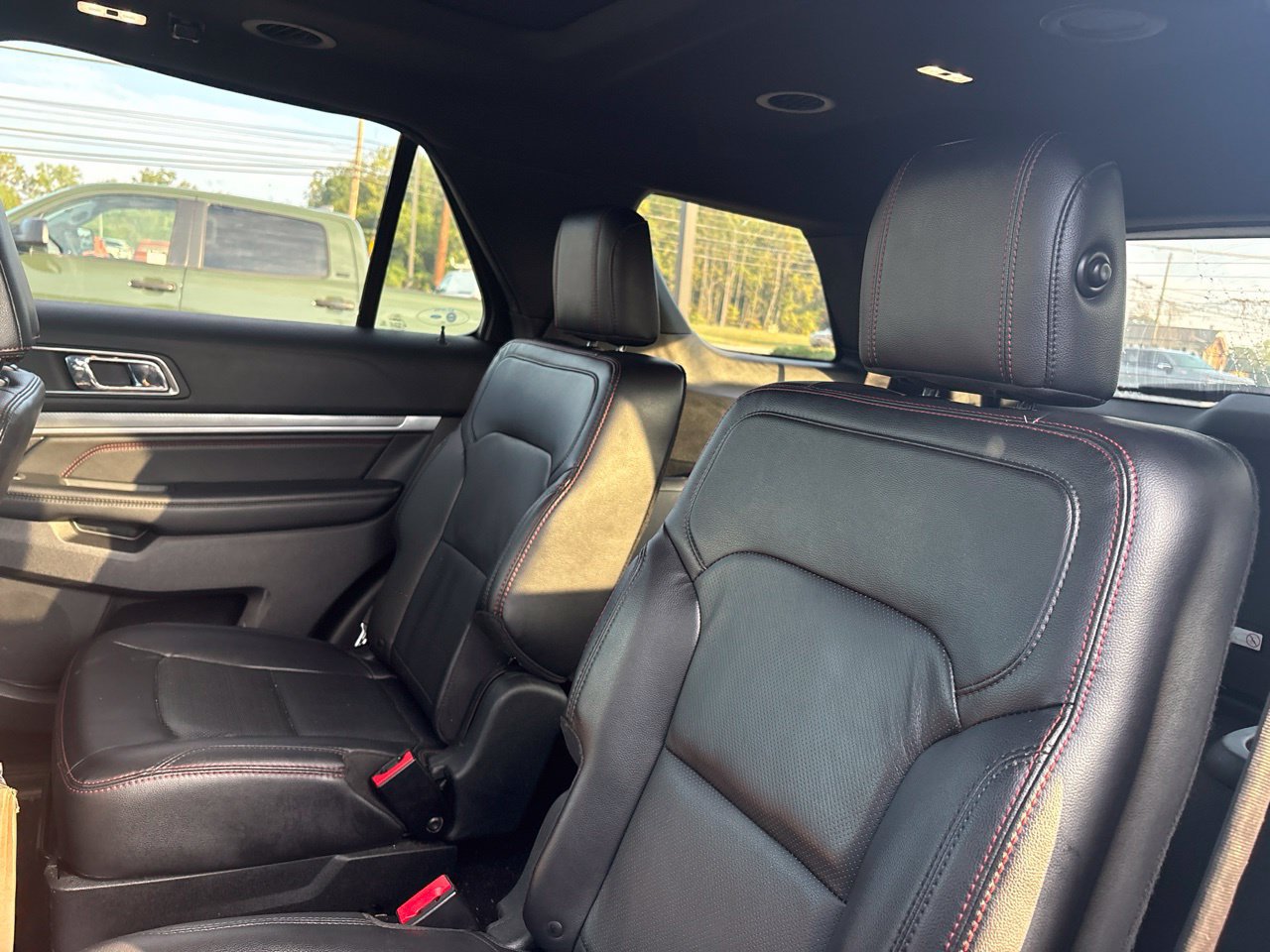 Used 2019 Ford Explorer Sport w/ Equipment Group 401A AWD/4WD image 5