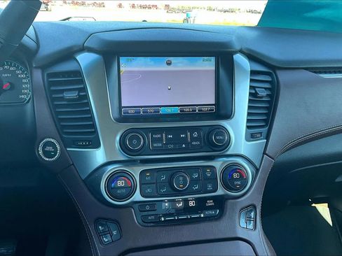 Used 2015 Chevrolet Suburban LTZ AWD/4WD image 21