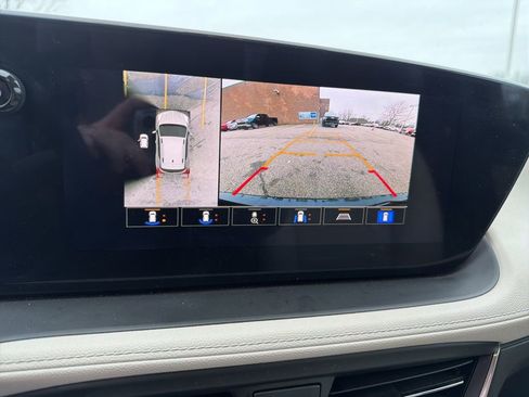 Used 2024 Buick Encore GX Sport Touring w/ Advanced Technology Package image 14