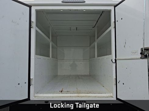 Used 2024 Chevrolet Silverado 2500 Custom w/ Custom Value Package image 33