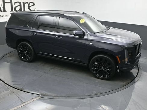 Used 2025 Cadillac Escalade Sport Platinum w/ LPO, ONYX Package AWD/4WD image 42