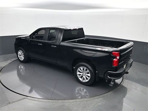Used 2020 Chevrolet Silverado 1500 Custom image 19