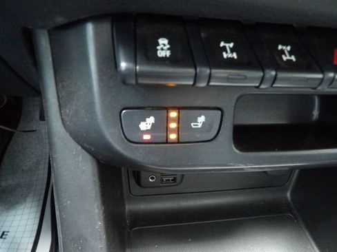Used 2021 Chevrolet Colorado ZR2 AWD/4WD image 31