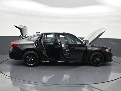 Used 2024 Honda Civic Sport image 26