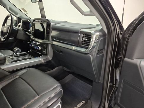 Used 2022 Ford F150 Lariat w/ Trailer Tow Package image 30