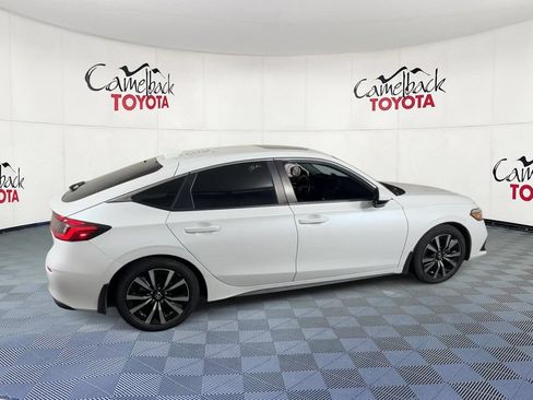 Used 2023 Honda Civic EX-L image 3