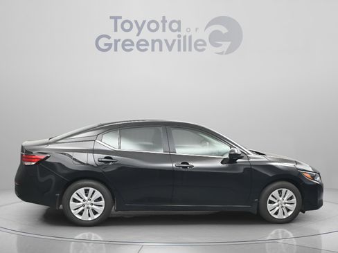 Used 2025 Nissan Sentra S FWD image 16