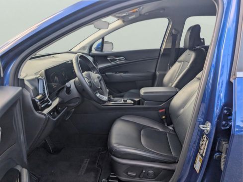 Certified 2023 Kia Sportage EX image 30