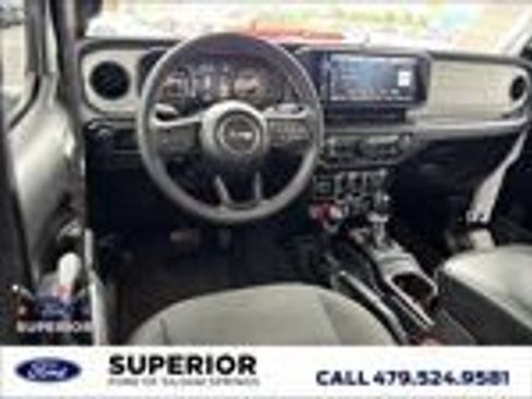 Used 2024 Jeep Wrangler Unlimited Sport AWD/4WD image 18