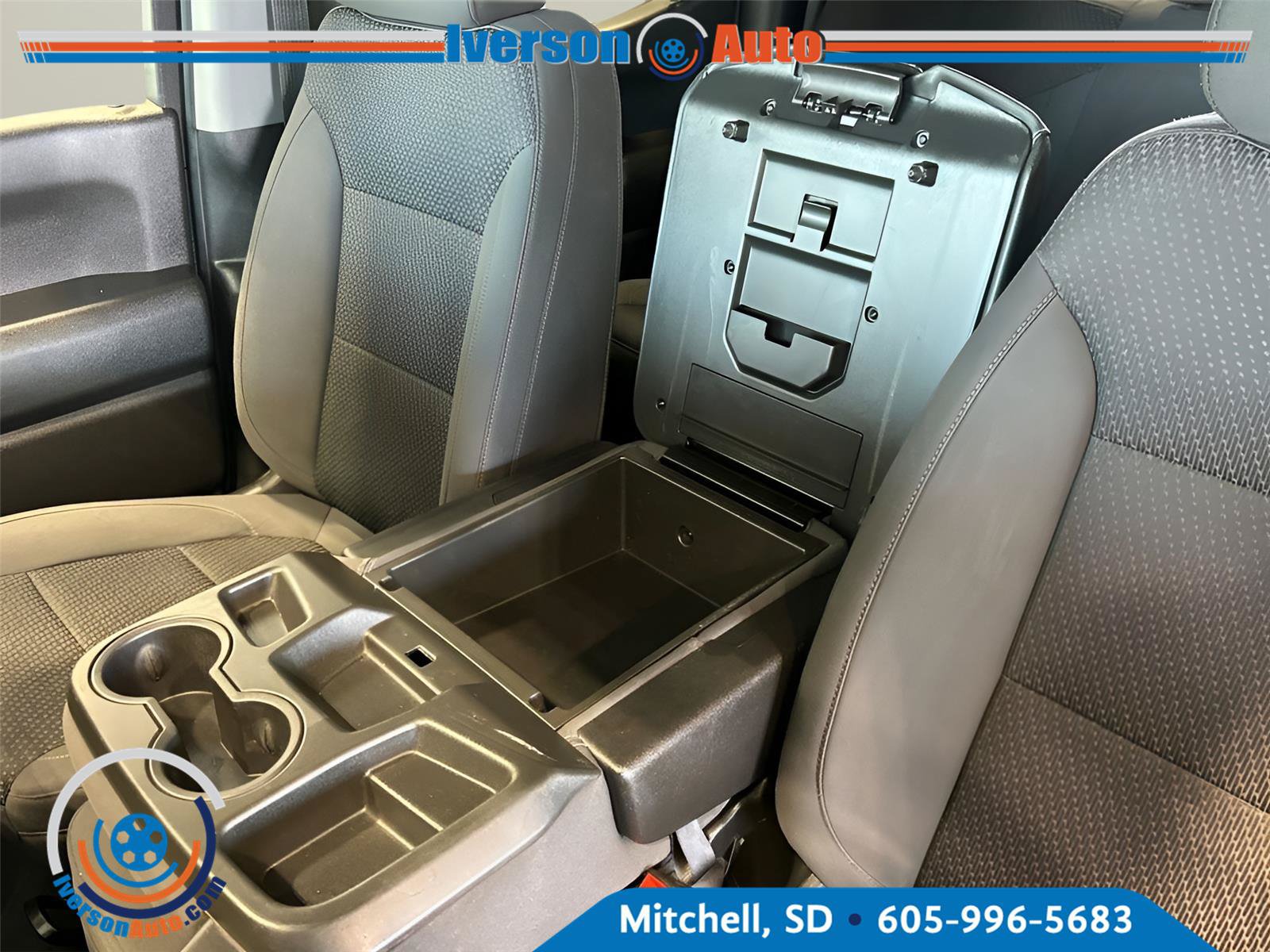 Used 2021 Chevrolet Silverado 1500 Custom AWD/4WD image 24