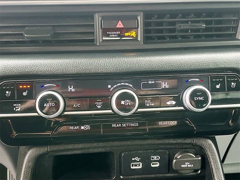 Used 2023 Honda Pilot Elite image 16