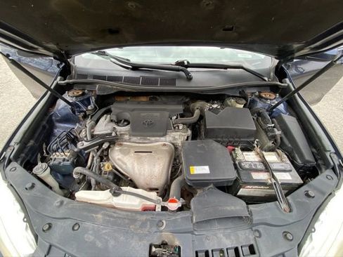 Used 2016 Toyota Camry LE FWD image 39