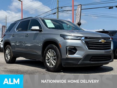 Used 2023 Chevrolet Traverse LT FWD image 4