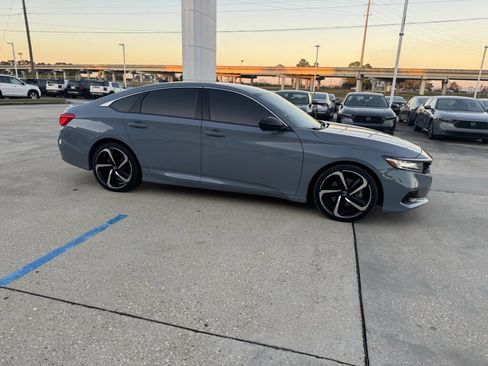 Used 2022 Honda Accord Sport image 12