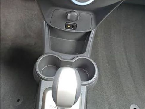 Used 2015 Chevrolet Spark LT image 21