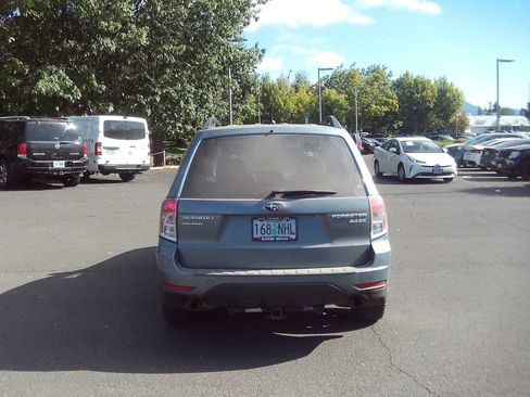 Used 2012 Subaru Forester 2.5X Premium w/ All-Weather Pkg AWD/4WD image 4