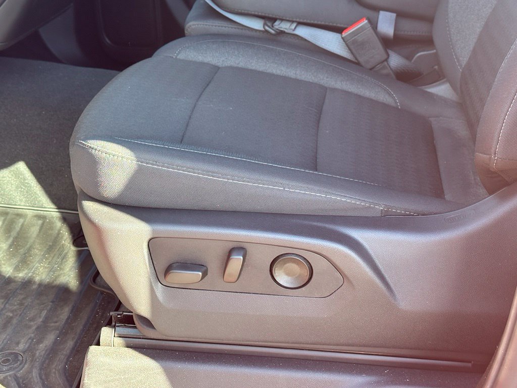 Certified 2026 Chevrolet Silverado 1500 Custom AWD/4WD image 30