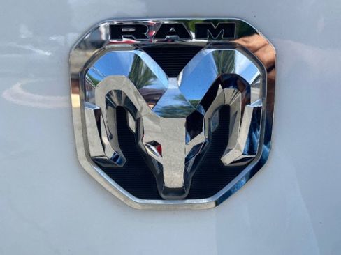 Used 2025 RAM ProMaster 2500 w/ Convenience Group FWD image 21