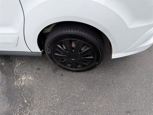 Used 2015 Ford Transit Connect XLT image 32