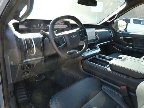 New 2027 Ford Expedition Platinum w/ Stealth Performance Package AWD/4WD image 23
