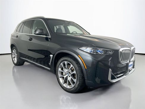 Used 2026 BMW X5 xDrive50e w/ Climate Comfort Package AWD/4WD image 8