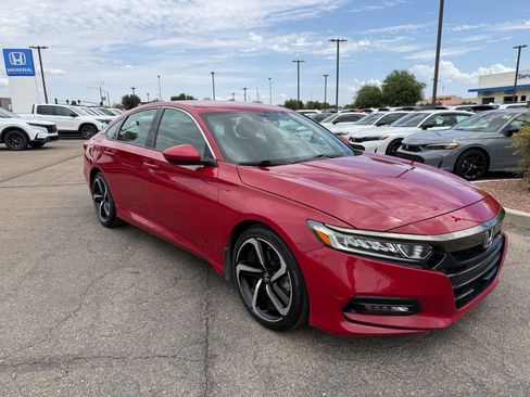Used 2019 Honda Accord Sport image 3