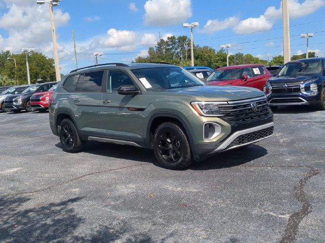 Used 2024 Volkswagen Atlas Peak Edition SEL AWD/4WD image 4
