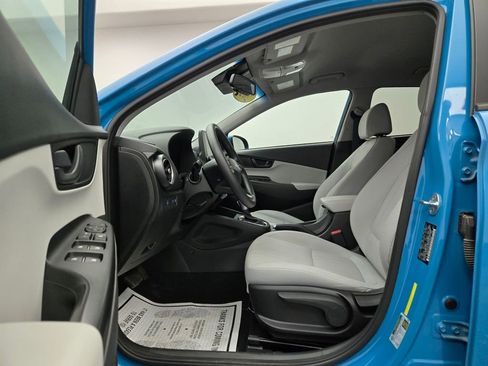 Used 2022 Hyundai Kona SEL image 17