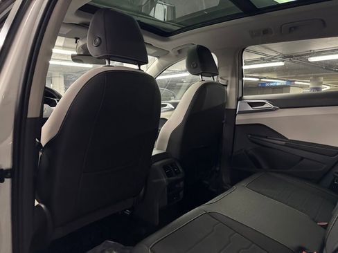 New 2025 Volkswagen Taos SE image 23