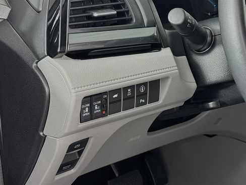 Certified 2024 Honda Odyssey Elite image 10