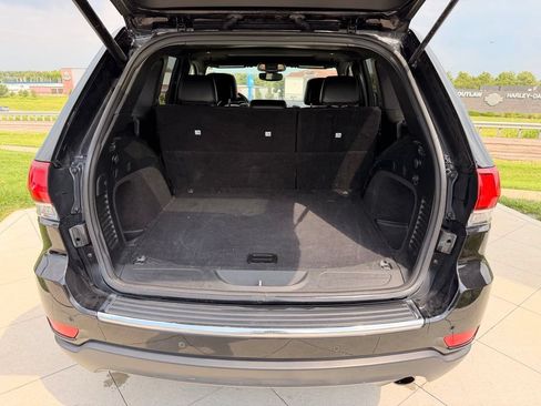 Used 2020 Jeep Grand Cherokee Limited AWD/4WD image 6
